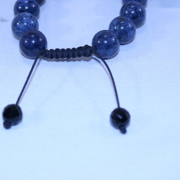 Sodalite Macrame Bracelet - Picture 2 of 5